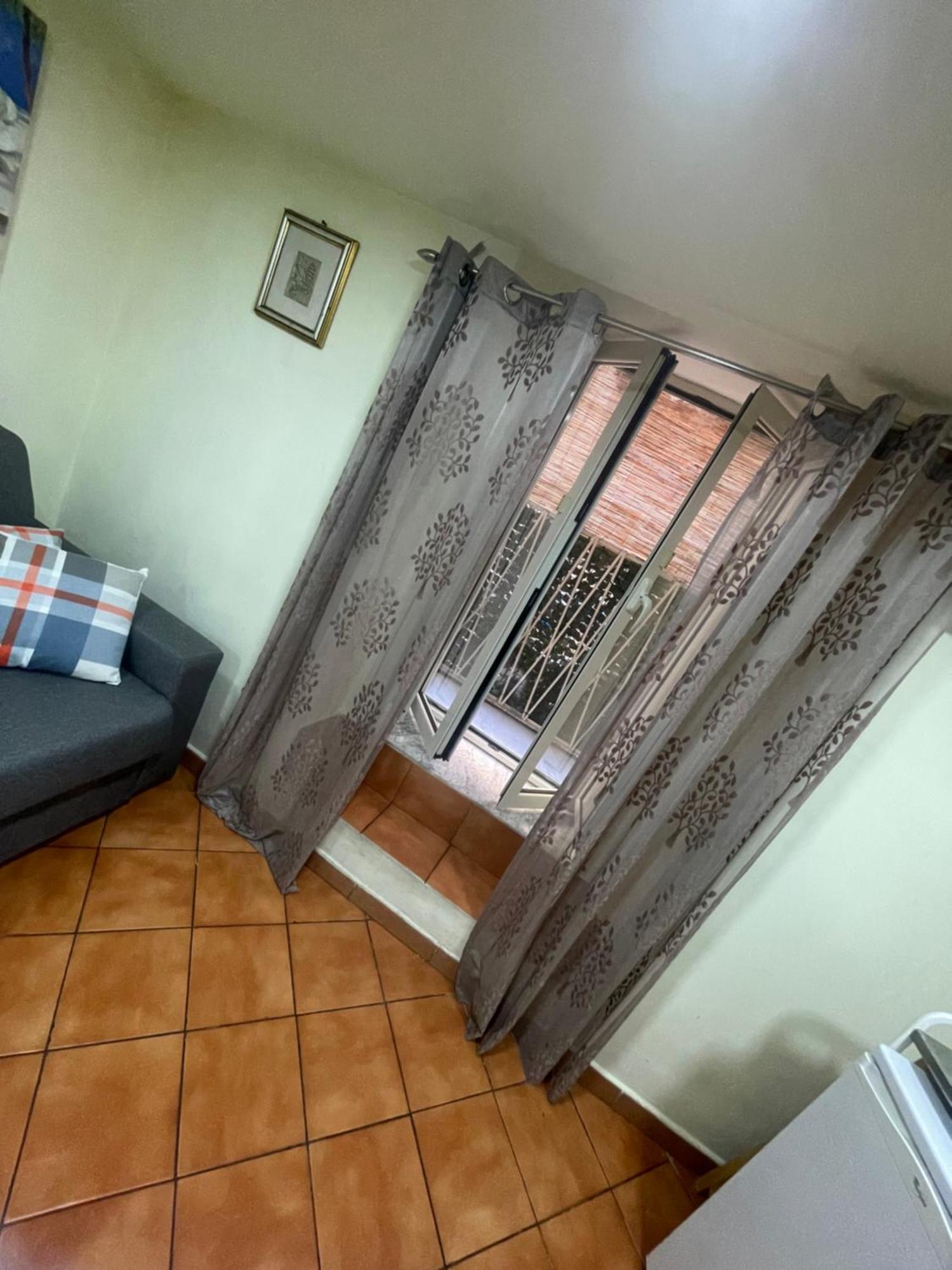 Centro Storico Casa Mari' Apartment เนเปิลส์ ภายนอก รูปภาพ